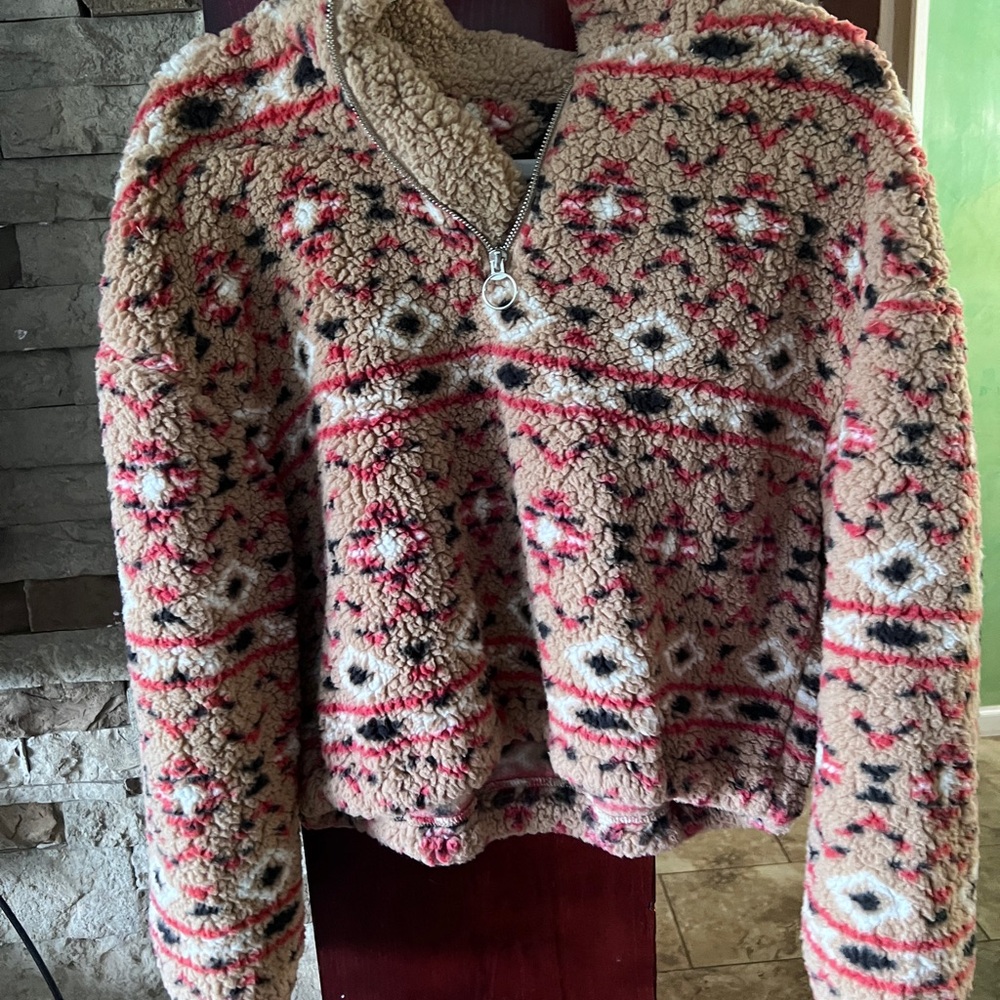 Cozy Patterned Fleece Pullover
